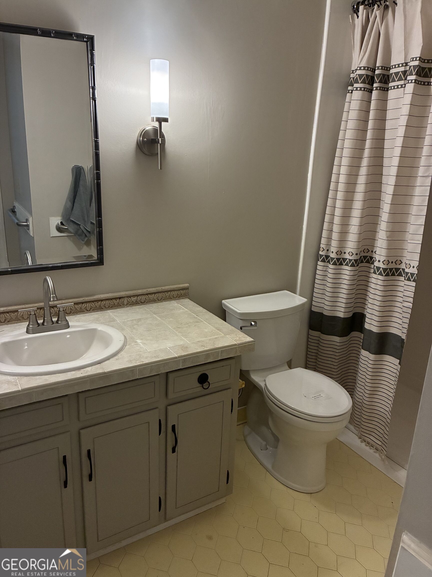 108 Dumbarton Drive Property Photo 18