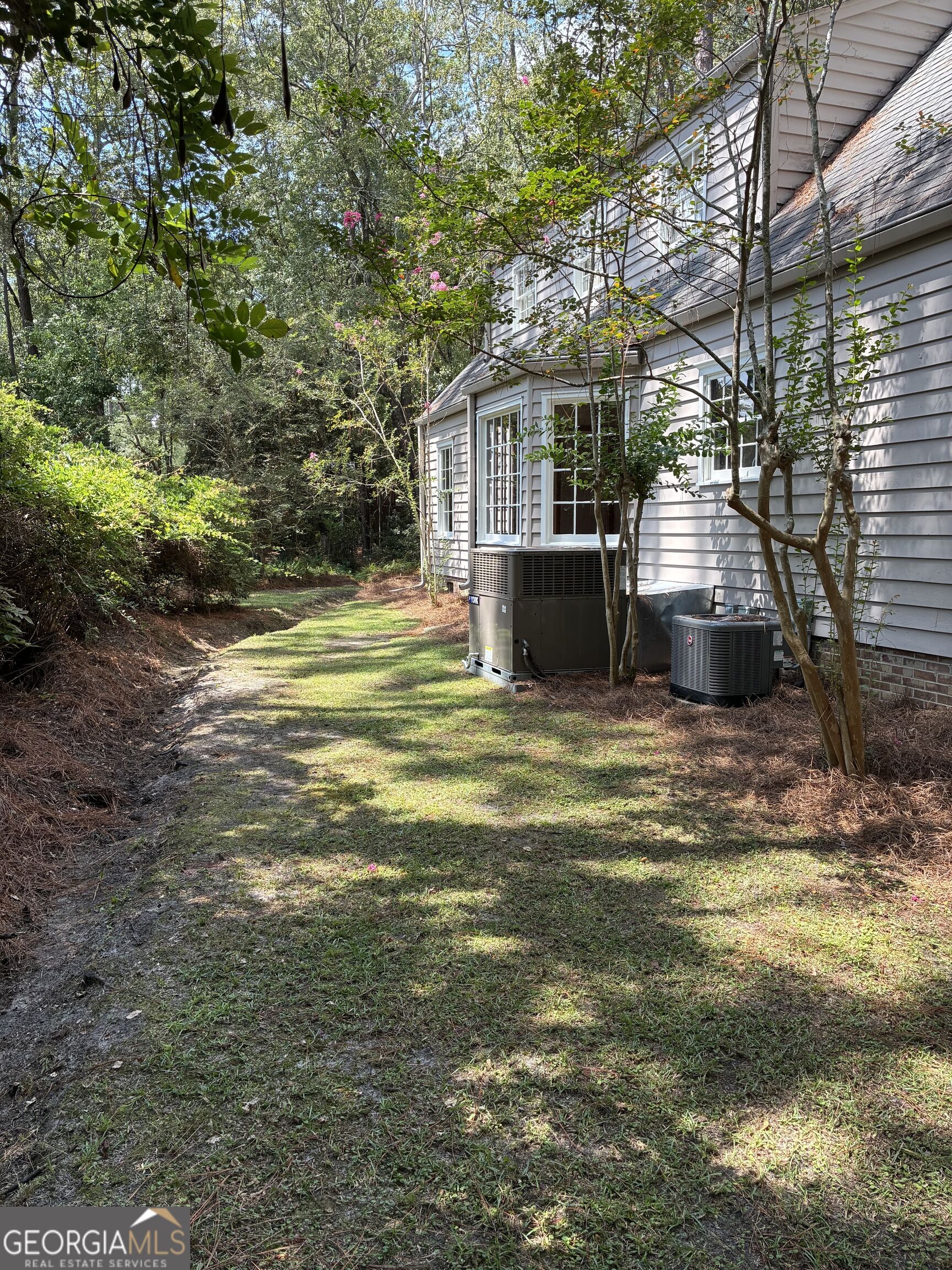 108 Dumbarton Drive Property Photo 28