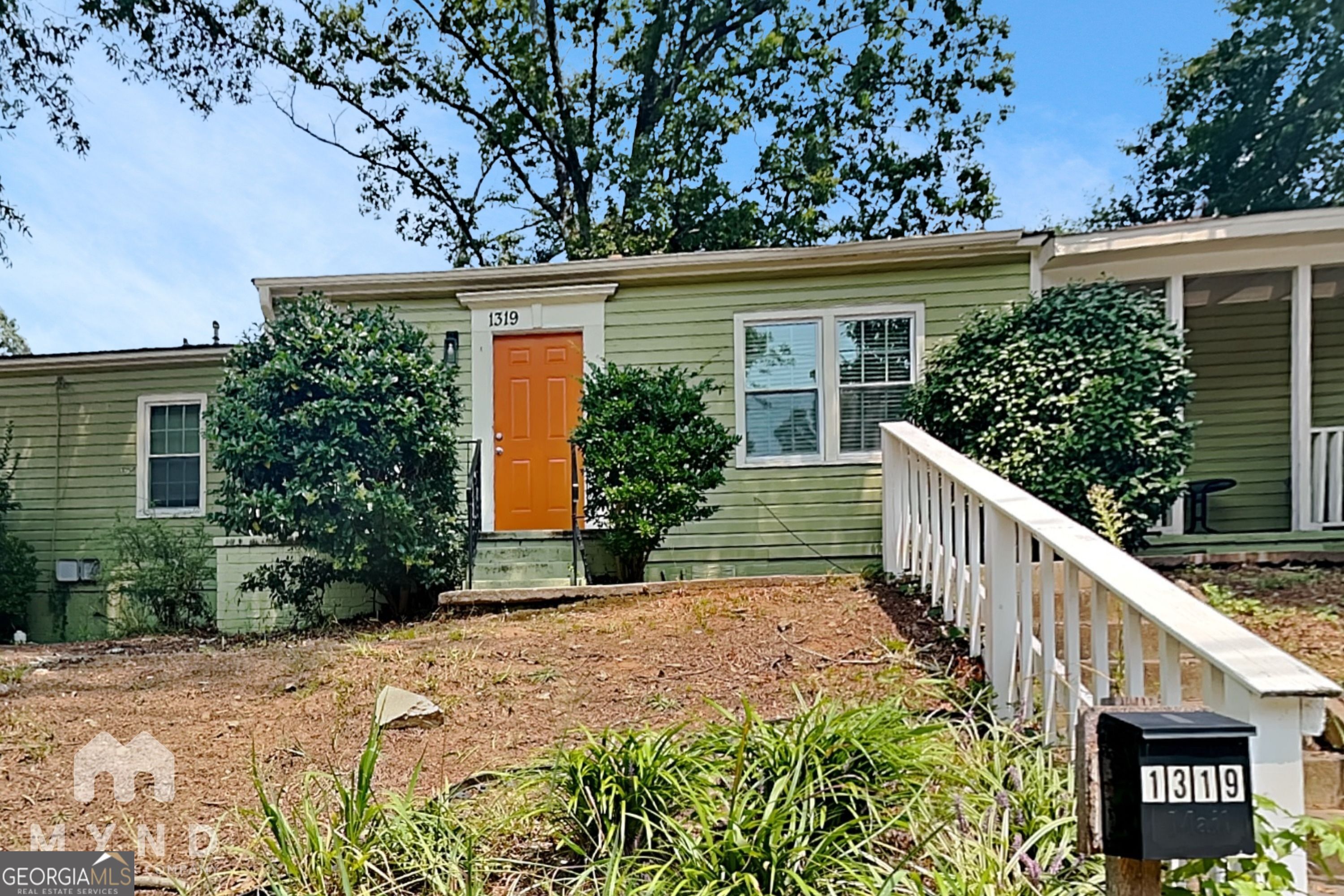 1319 Campbellton Road SW Property Photo 1