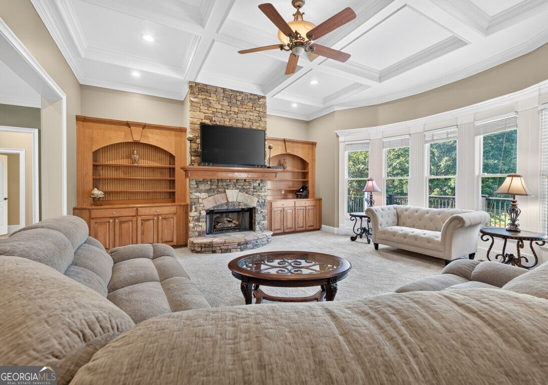 882 Pathview Court Property Photo 3