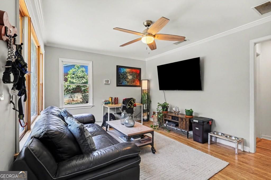 1120 Delores Way Property Photo 15
