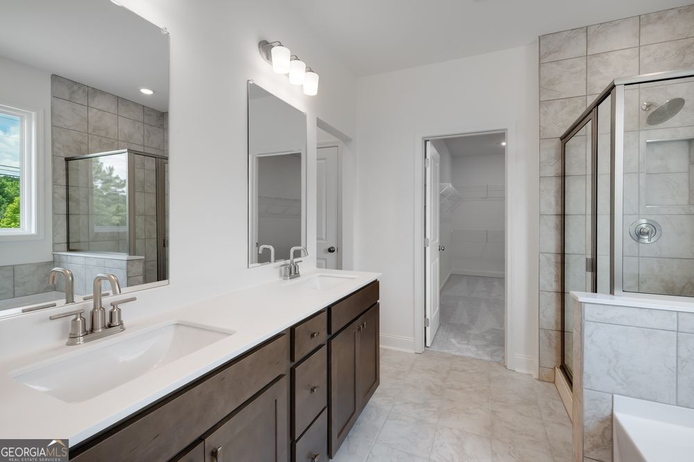 8835 Chesford Grove Property Photo 4