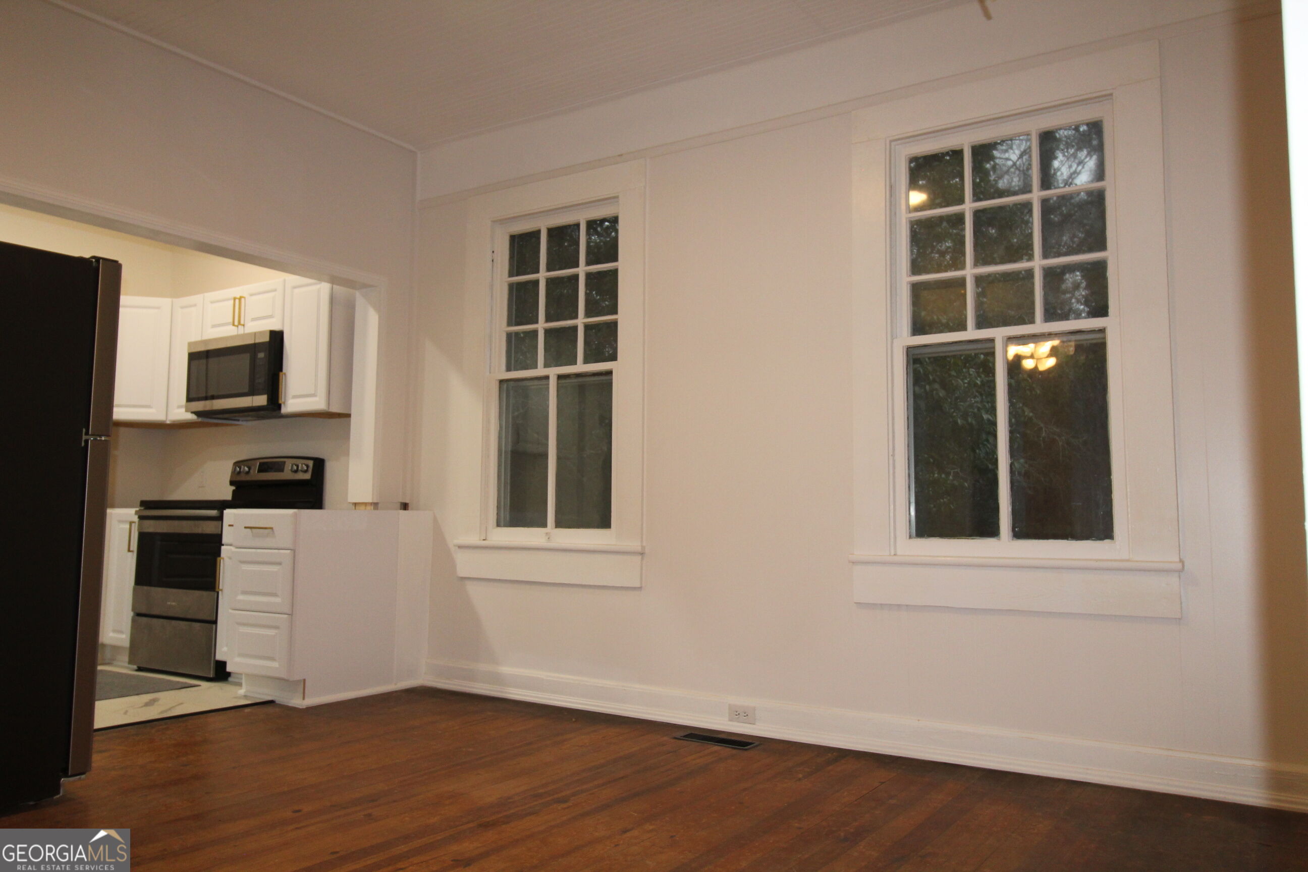 402 Jefferson Street Property Photo 5