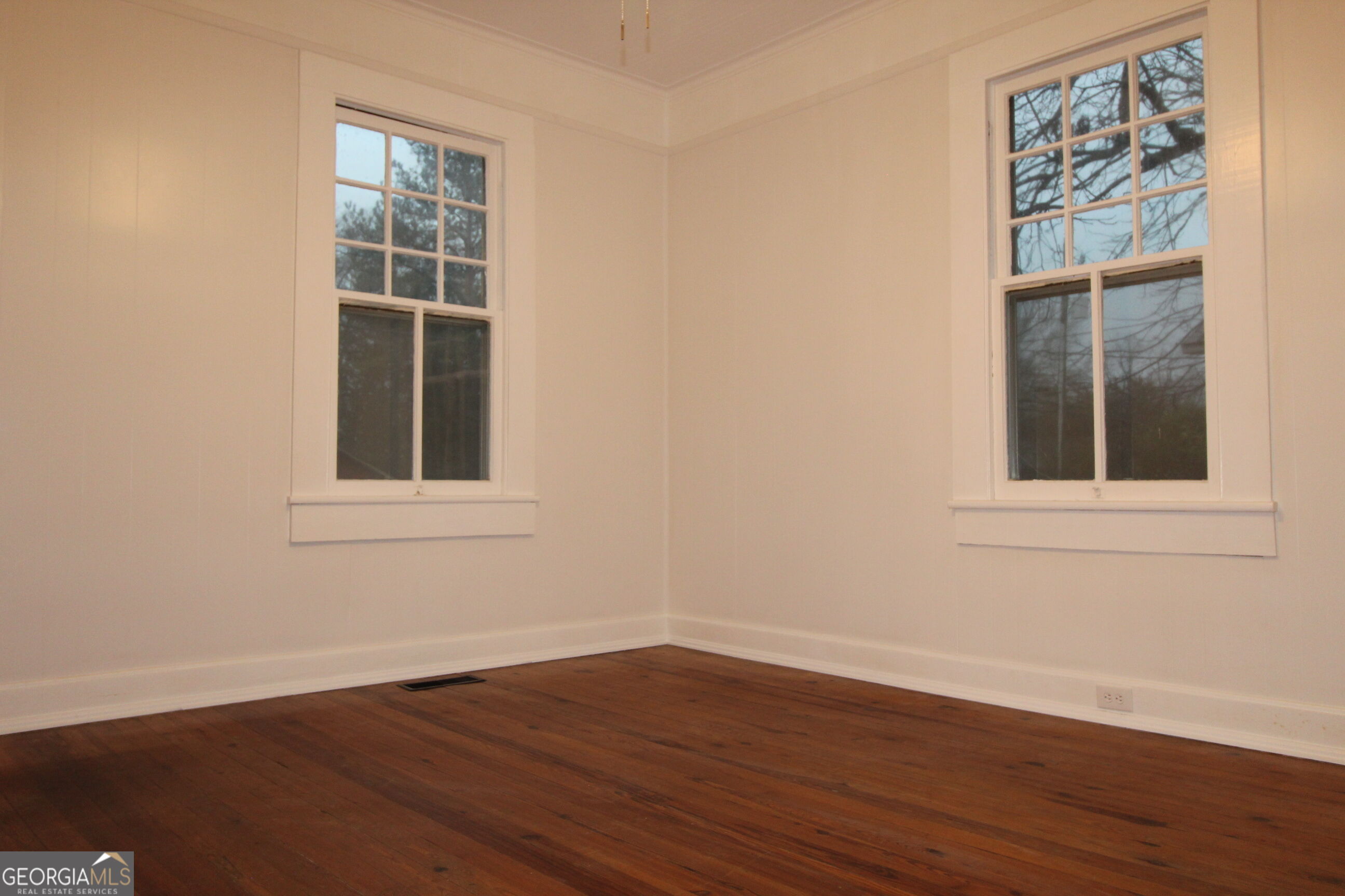 402 Jefferson Street Property Photo 9