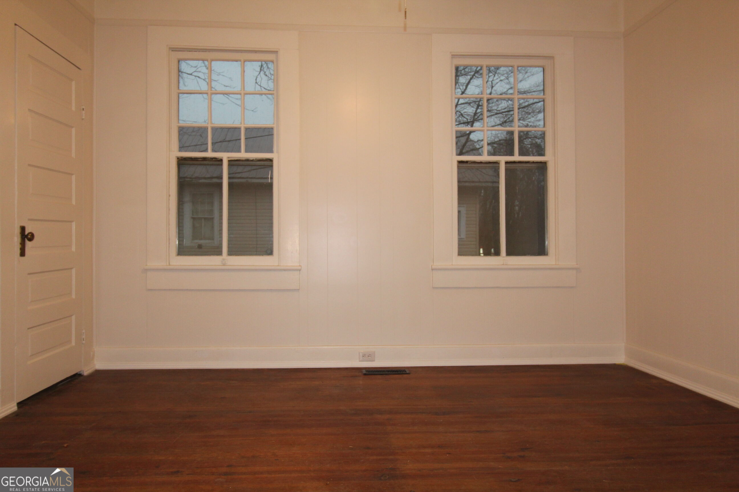 402 Jefferson Street Property Photo 10