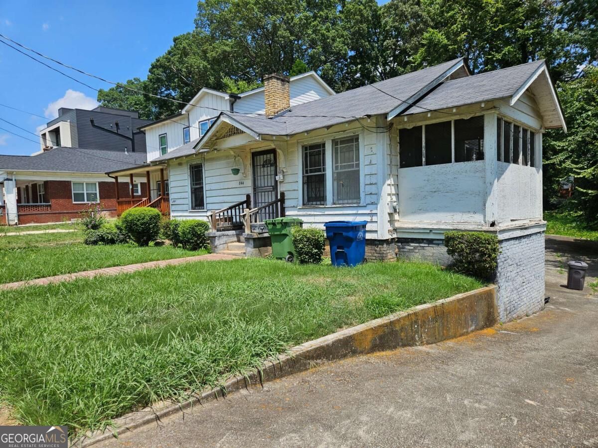 844 Westmont Road Property Photo 1