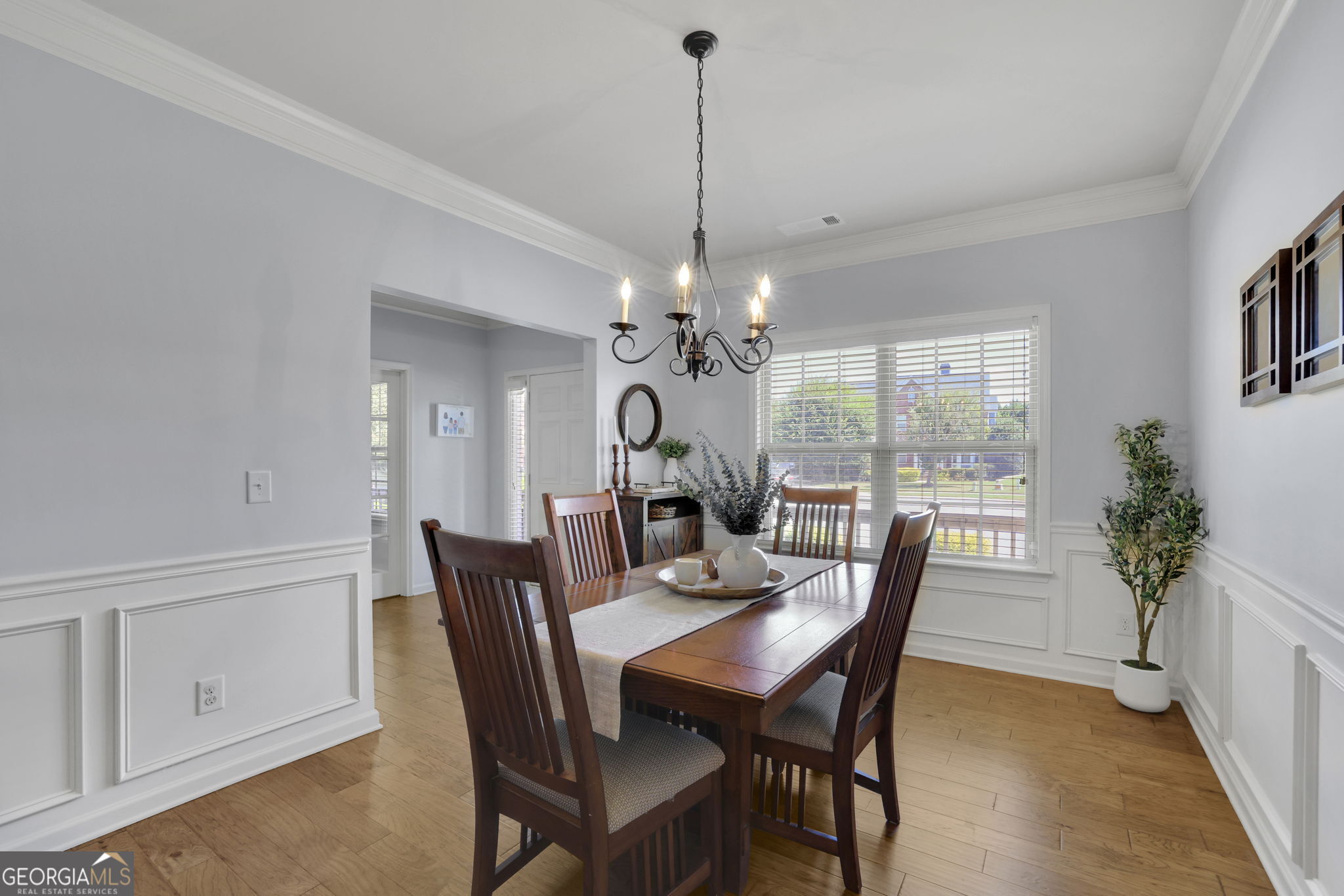 2606 Abiqua Falls Court Property Photo 4