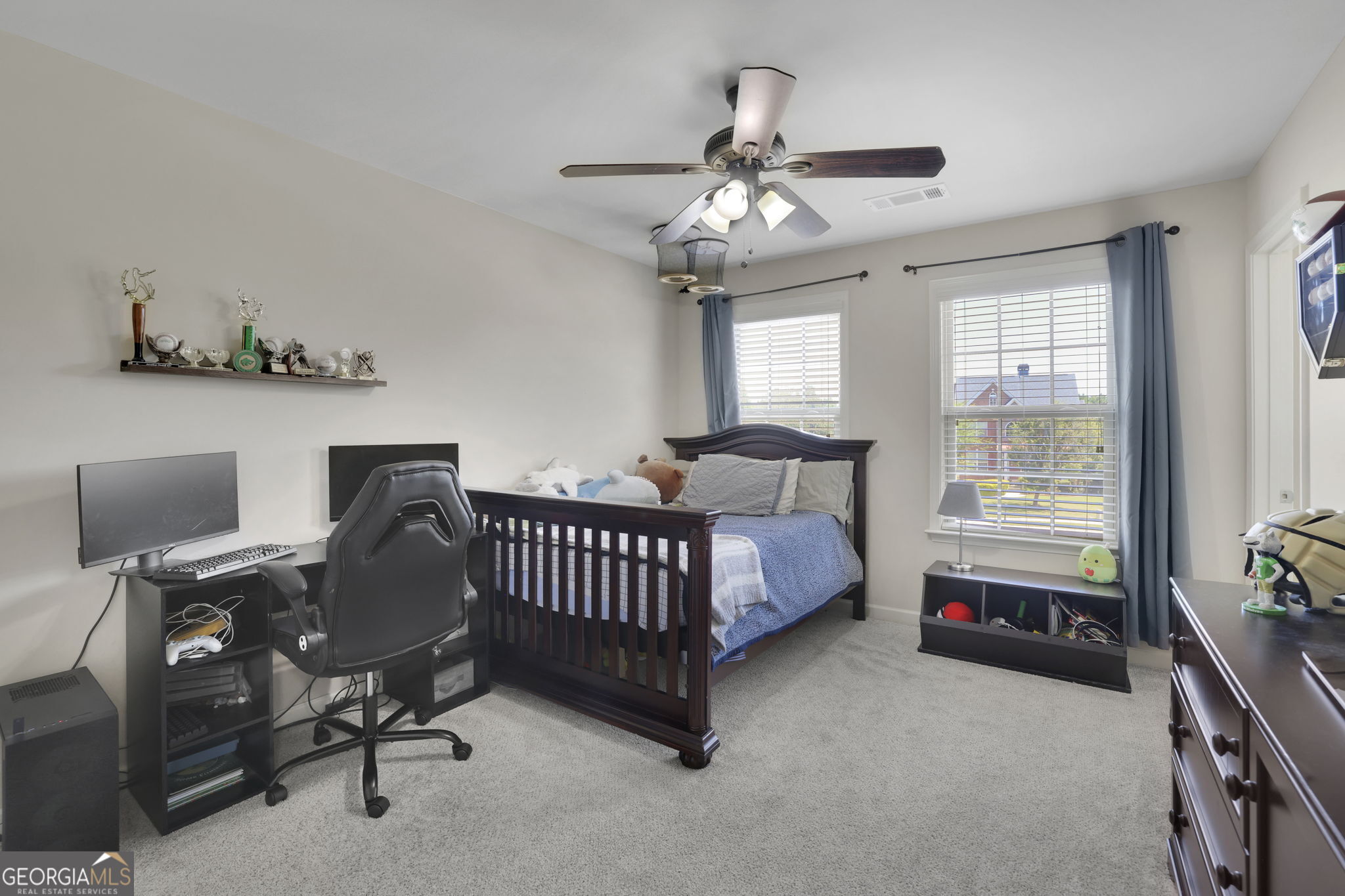 2606 Abiqua Falls Court Property Photo 15