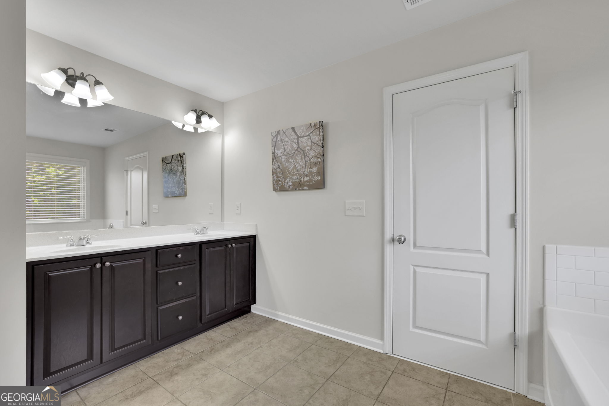 2606 Abiqua Falls Court Property Photo 24