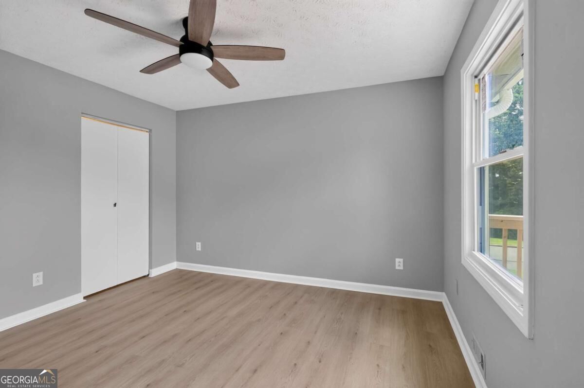3217 Canterbury Trail Property Photo 7