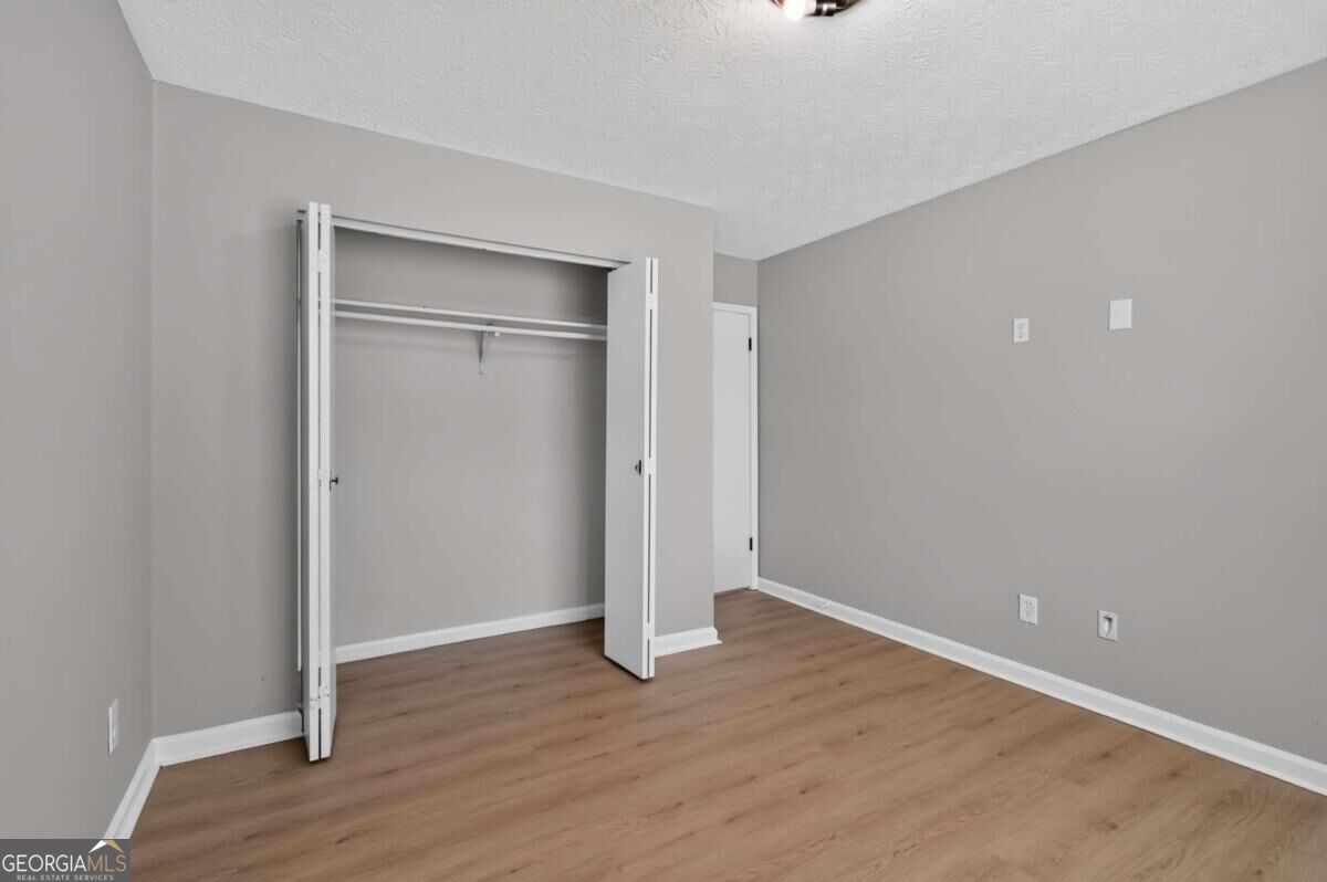 3217 Canterbury Trail Property Photo 10