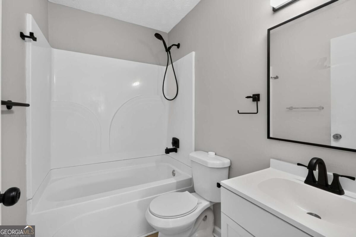 3217 Canterbury Trail Property Photo 12