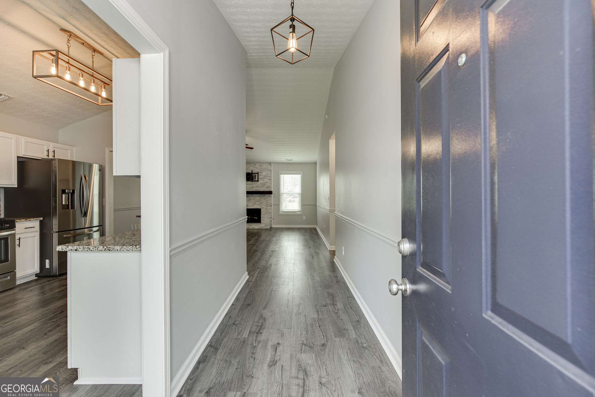 8860 Creekstone Place Property Photo 4