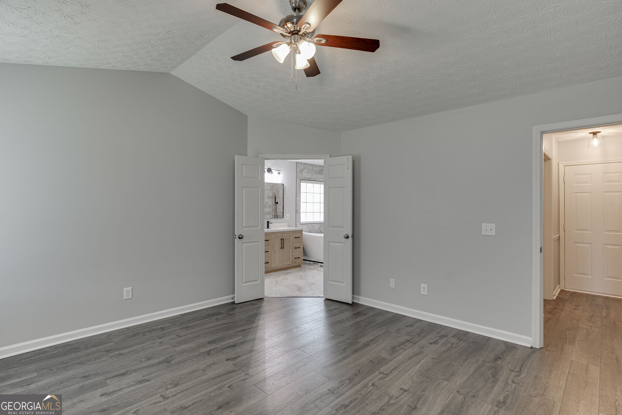 8860 Creekstone Place Property Photo 27