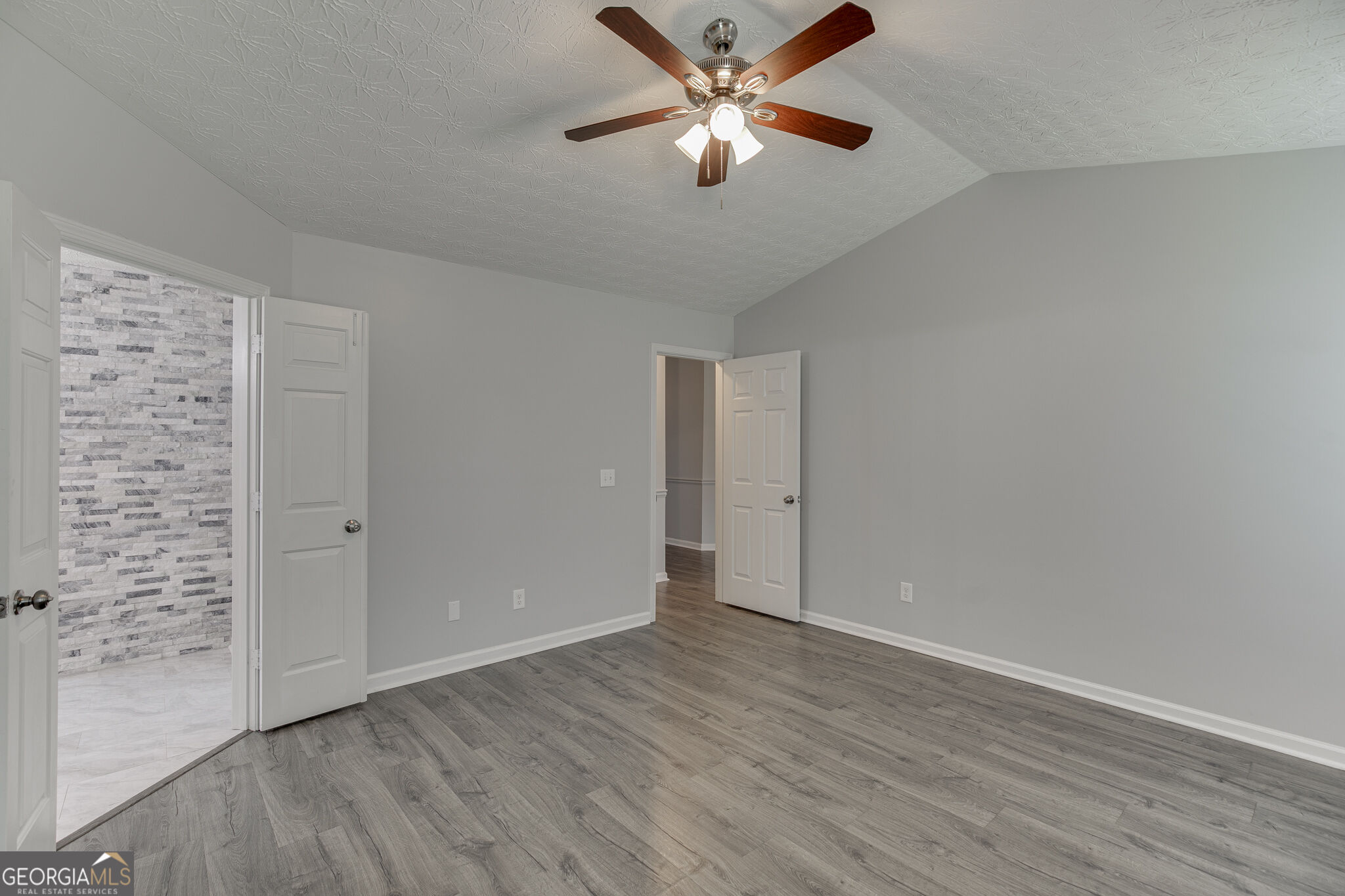 8860 Creekstone Place Property Photo 28