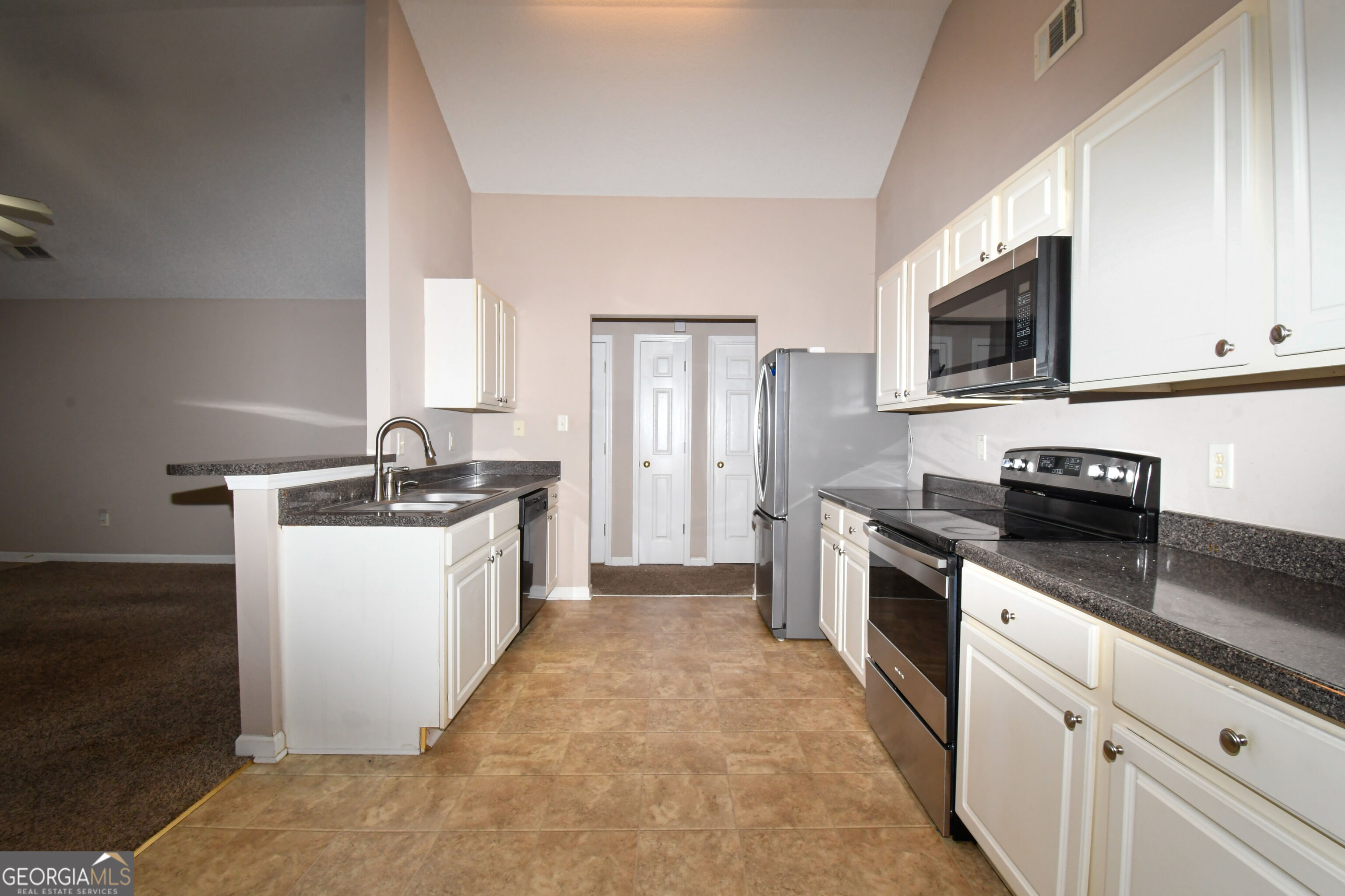 4747 Bob White Run Property Photo 7