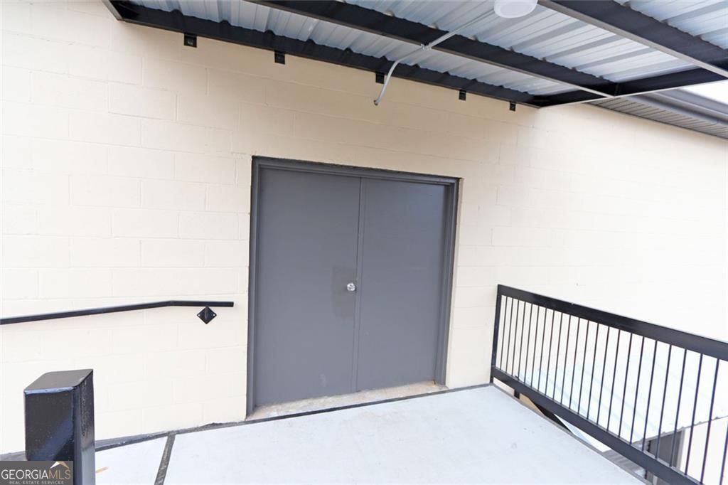 300 Alabama Avenue # D Property Photo 4