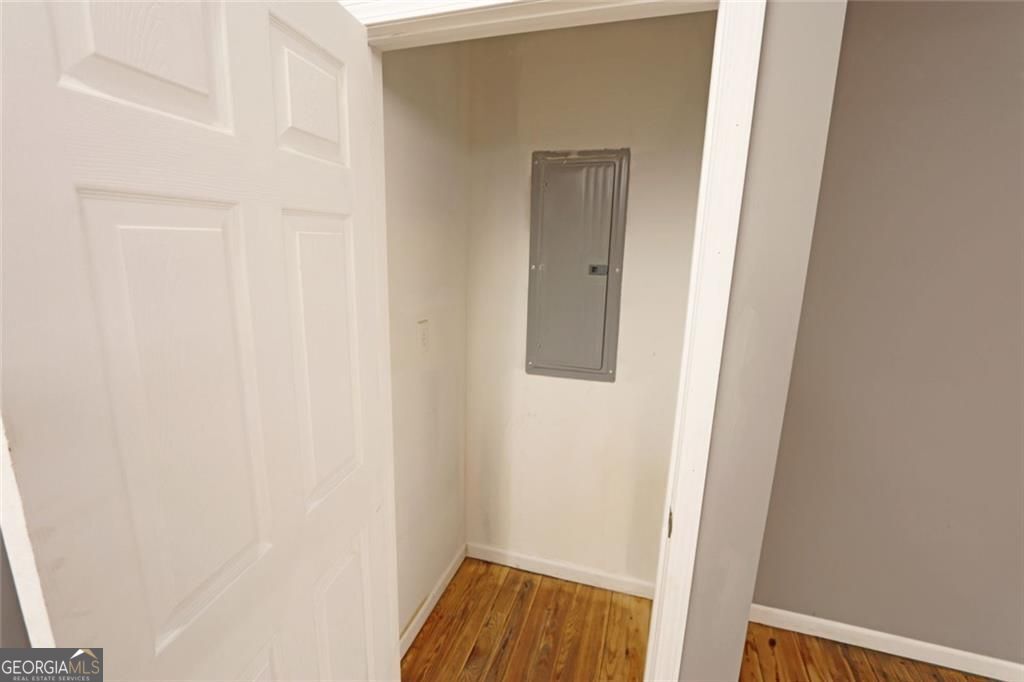 300 Alabama Avenue # D Property Photo 8