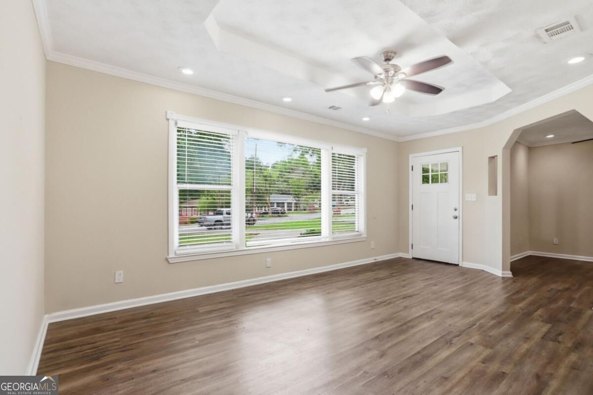 2188 Glendale Drive Property Photo 4