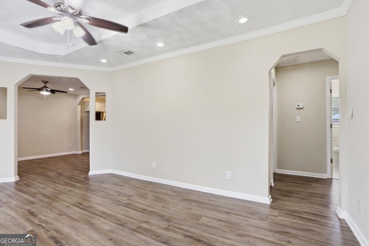2188 Glendale Drive Property Photo 6