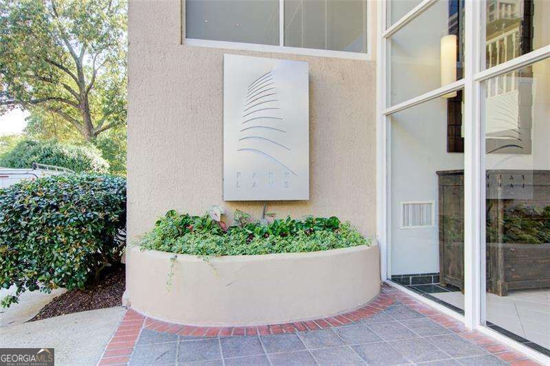 2479 Peachtree Road Ne # 304 Property Photo 1