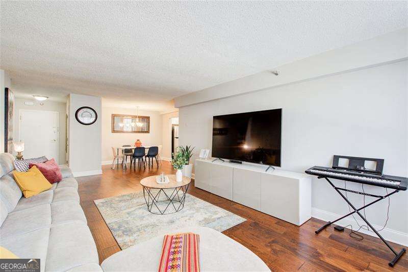 2479 Peachtree Road Ne # 304 Property Photo 5