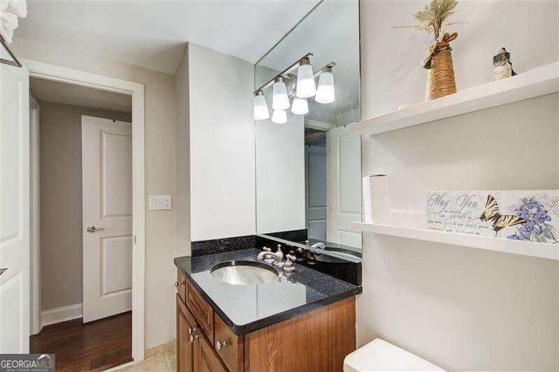 2479 Peachtree Road Ne # 304 Property Photo 15