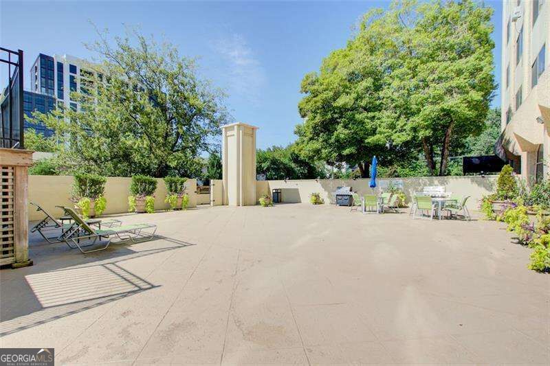 2479 Peachtree Road Ne # 304 Property Photo 25