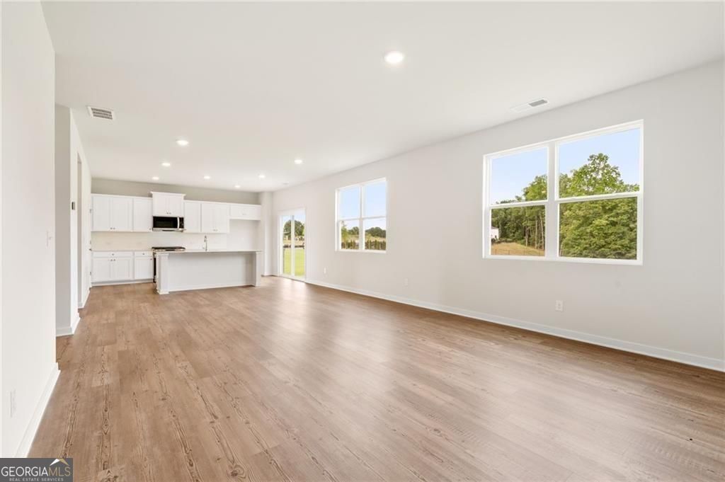 540 Baynes Court Property Photo 3