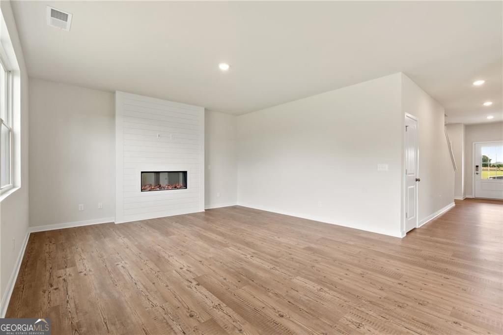 540 Baynes Court Property Photo 4