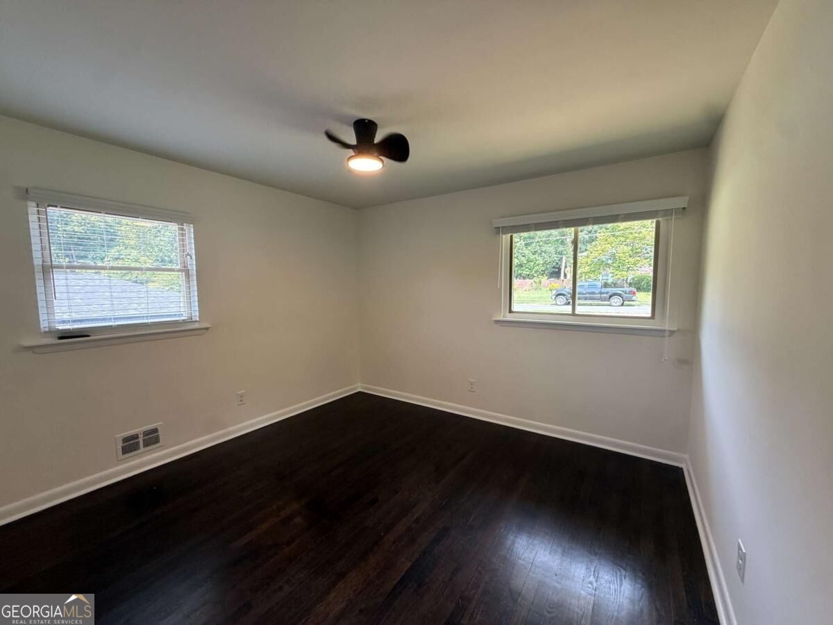 2241 Colleen Court Property Photo 8