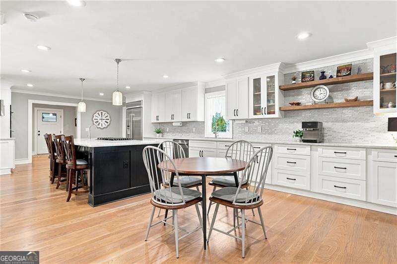 3275 Lanier Beach South Road Property Photo 7
