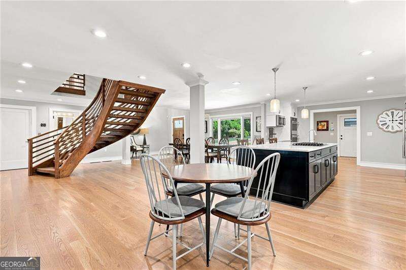 3275 Lanier Beach South Road Property Photo 8