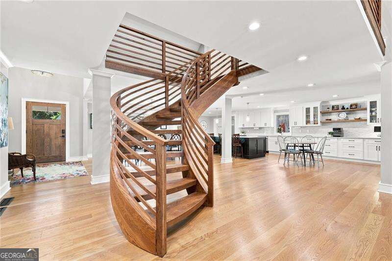 3275 Lanier Beach South Road Property Photo 9
