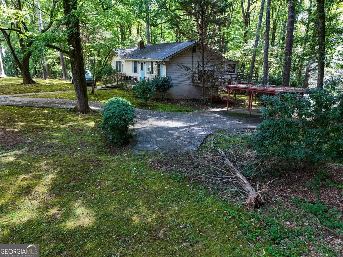15225 Thompson Road Property Photo 6