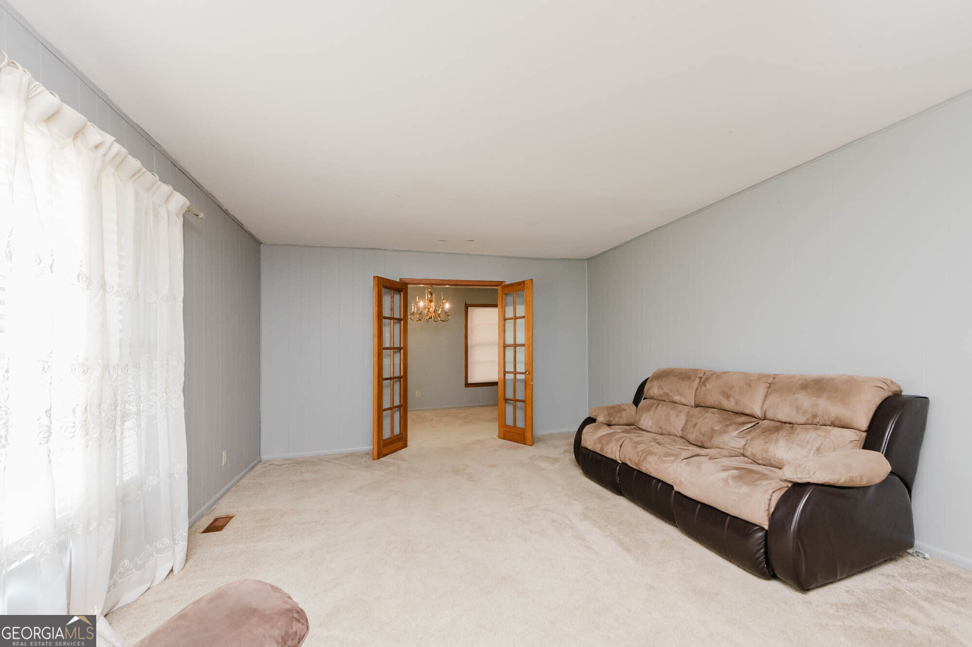 200 Heather Street Property Photo 4
