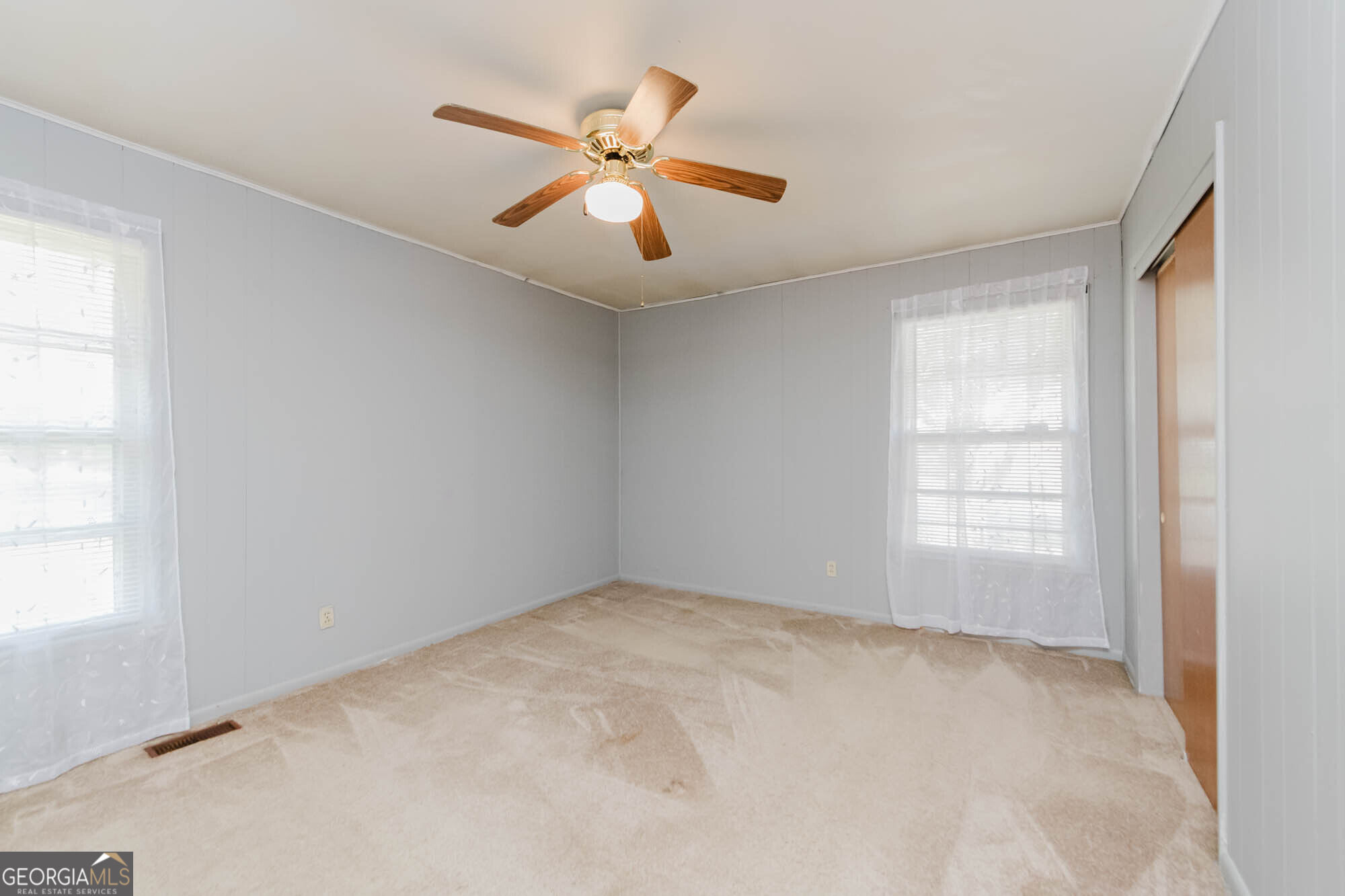 200 Heather Street Property Photo 9