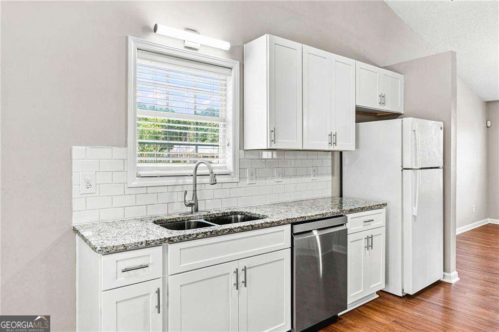 57 Hickory Leaf Lane Property Photo 4