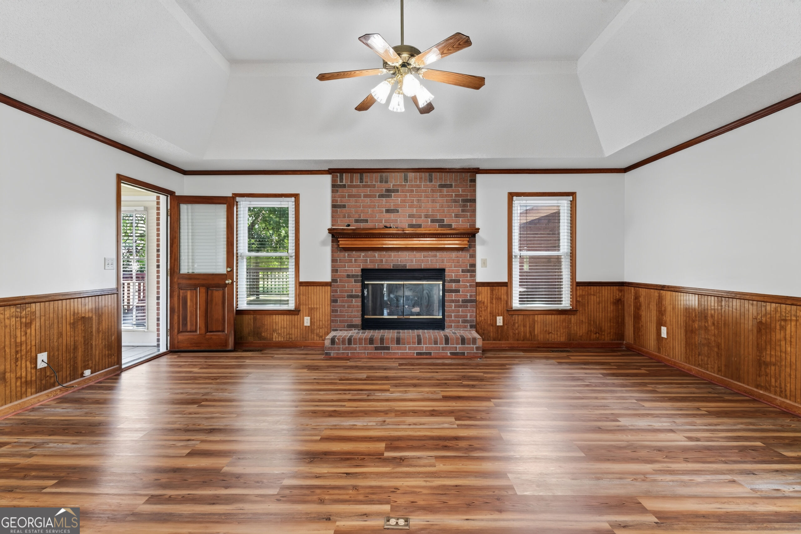 143 Hudson Way Property Photo 3