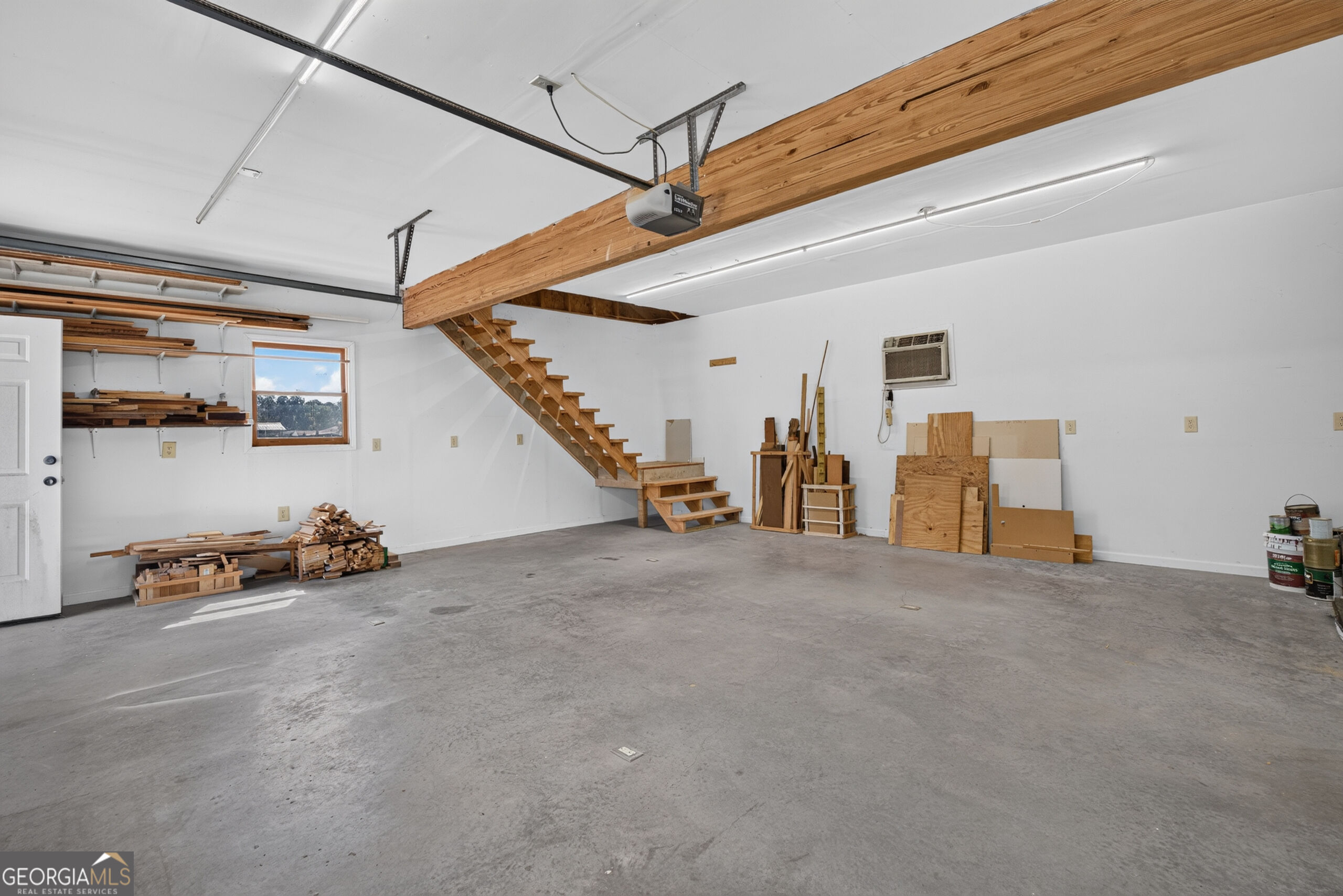 143 Hudson Way Property Photo 31