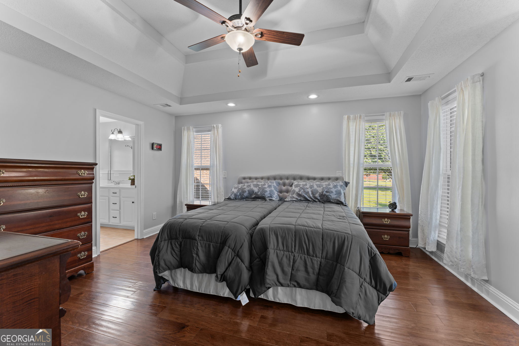806 Huntwood Lane Property Photo 19
