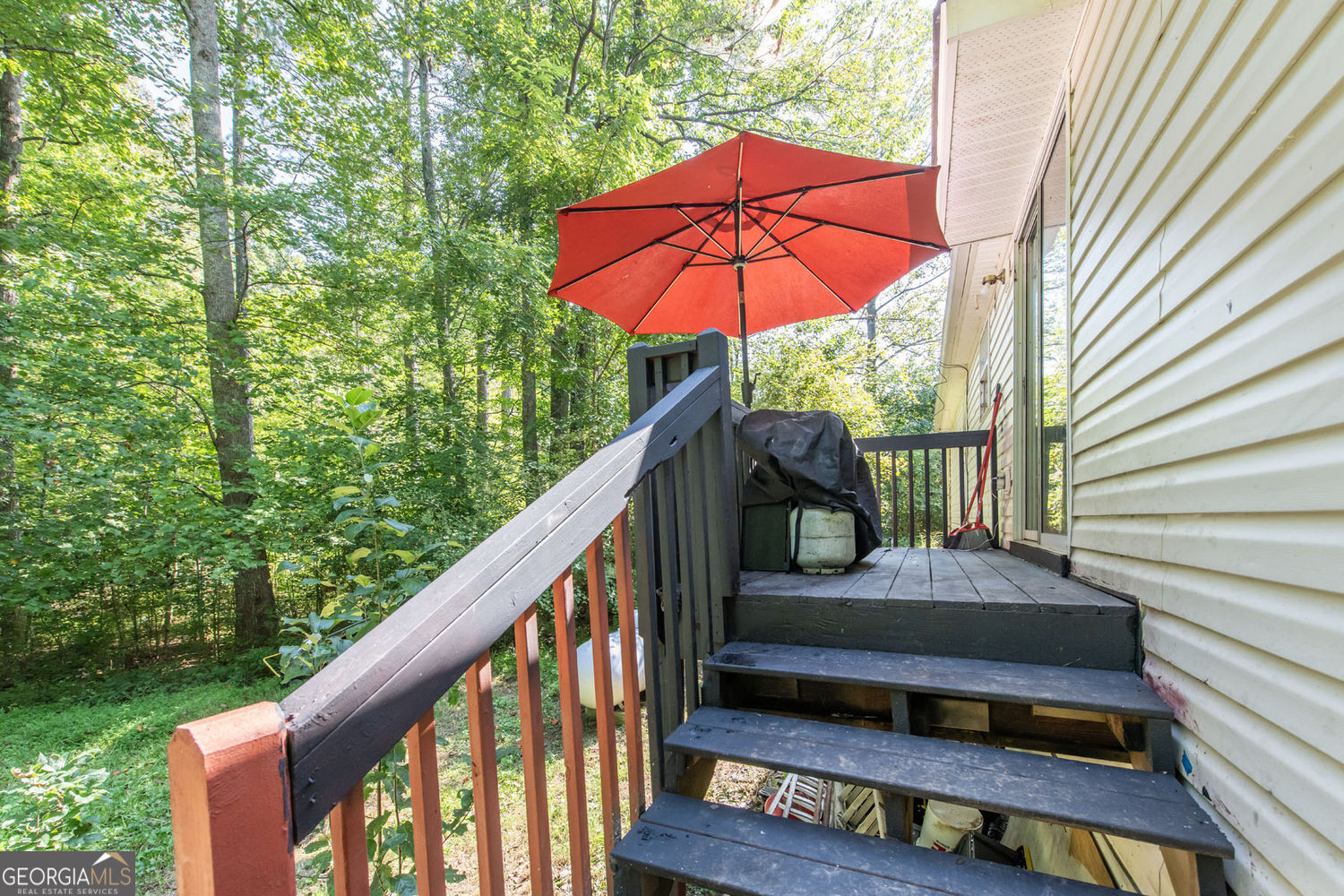 556 Old Corinth Road Property Photo 6