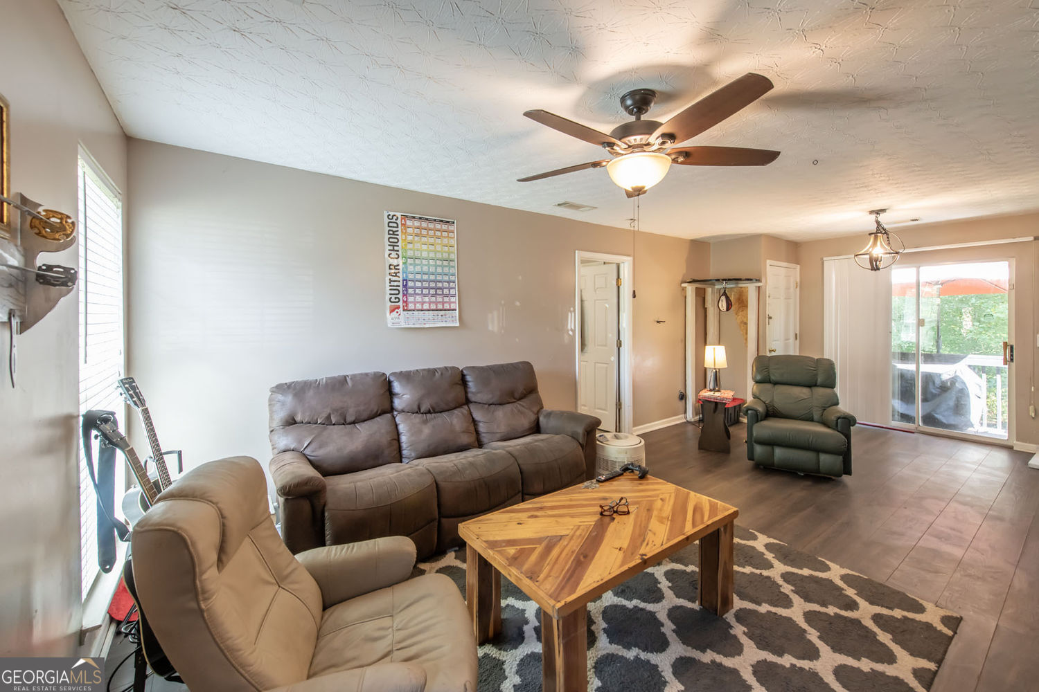556 Old Corinth Road Property Photo 8