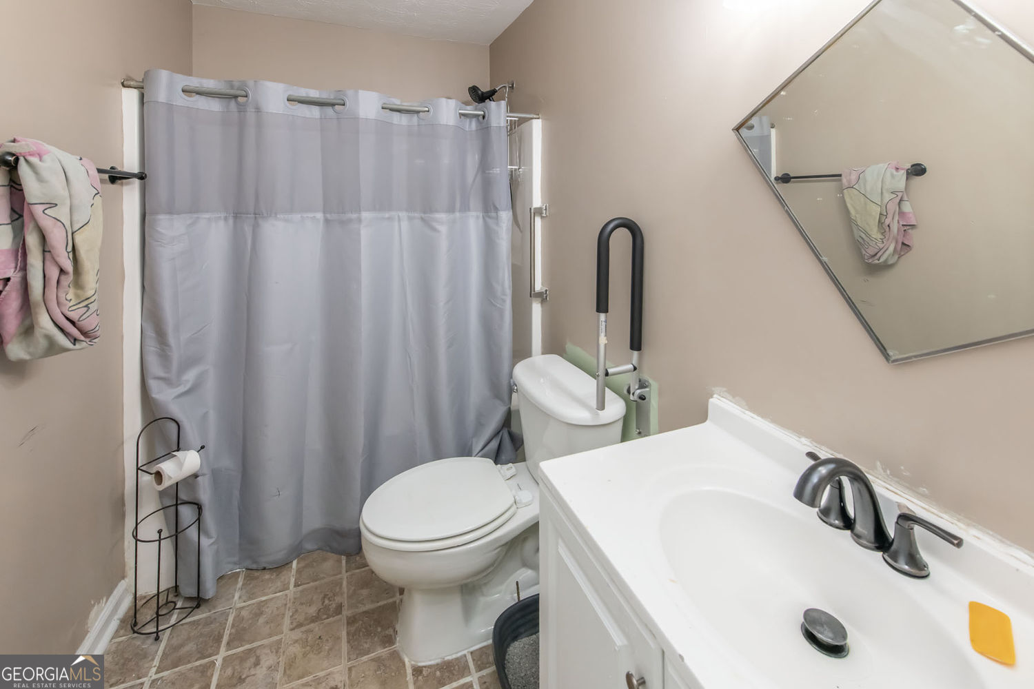 556 Old Corinth Road Property Photo 17