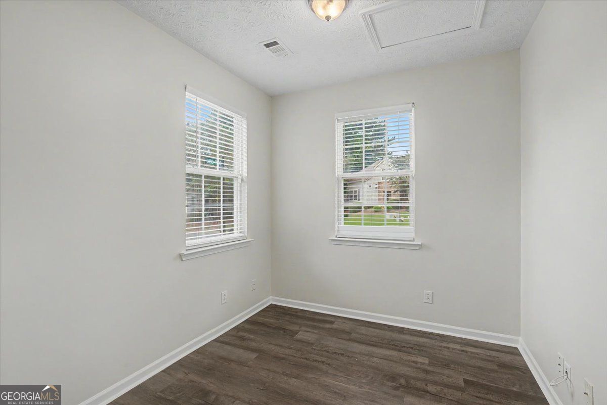 980 Windcroft Circle Nw Property Photo 5