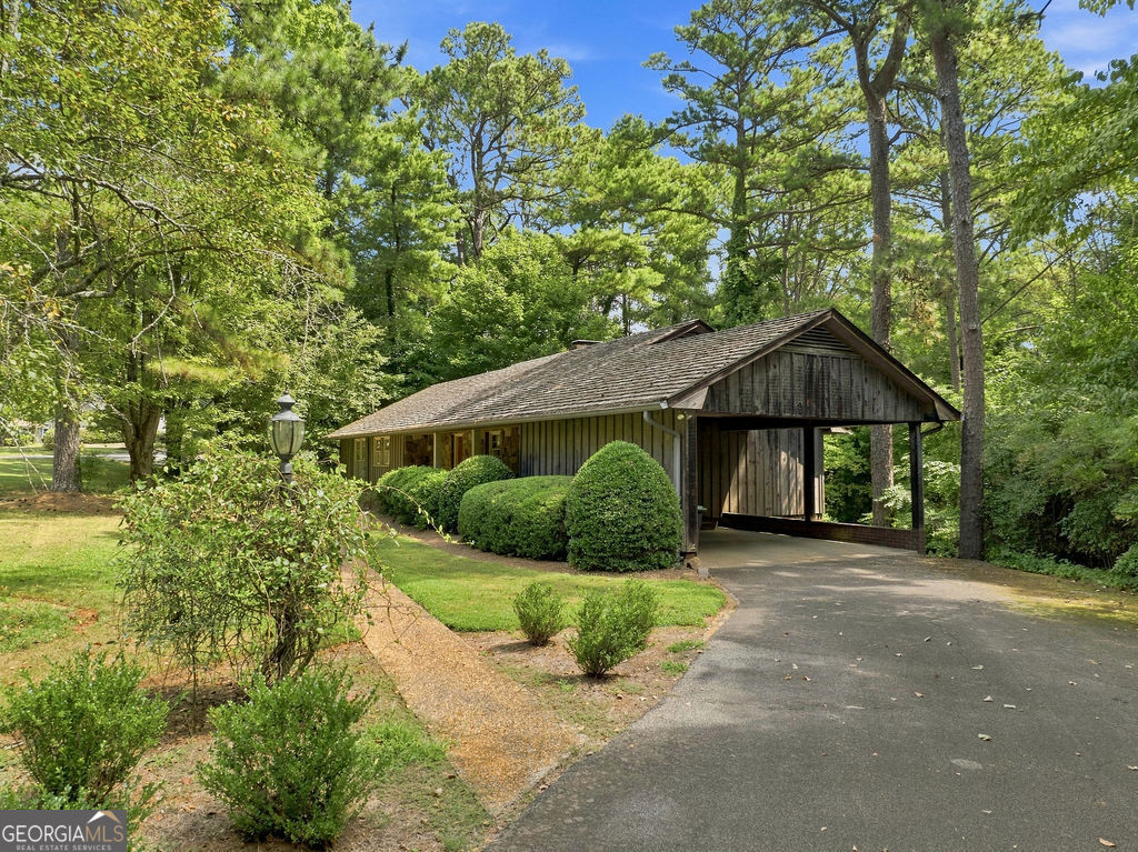 23 Saddle Mountain Road Se Property Photo 3