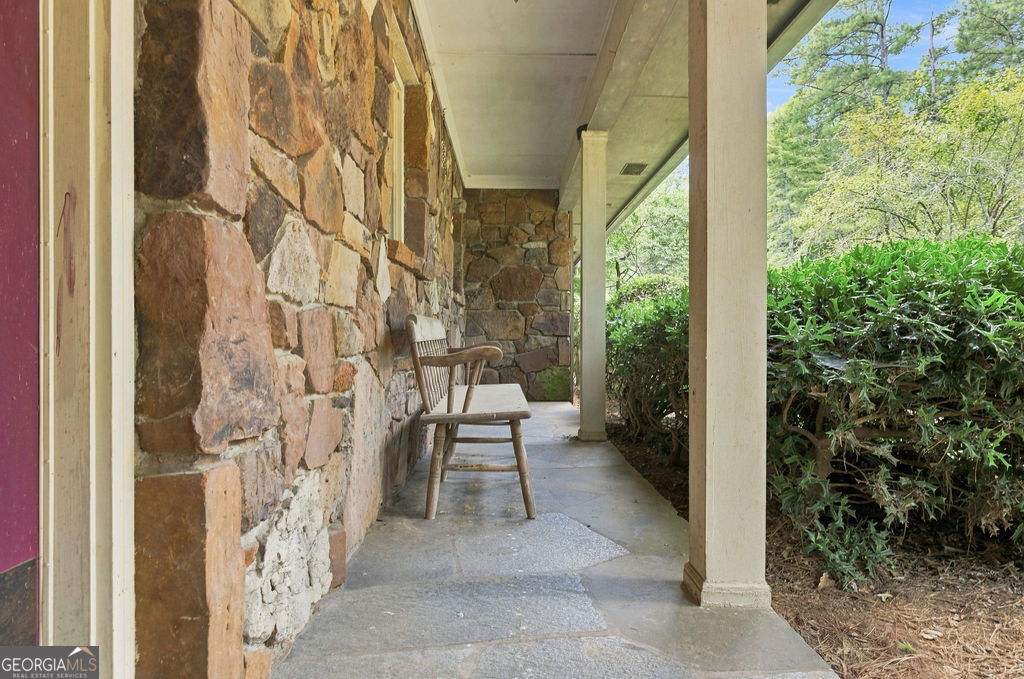 23 Saddle Mountain Road Se Property Photo 4