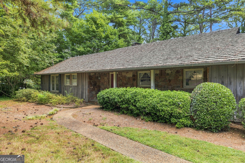 23 Saddle Mountain Road Se Property Photo 5