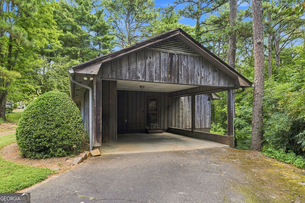 23 Saddle Mountain Road Se Property Photo 6