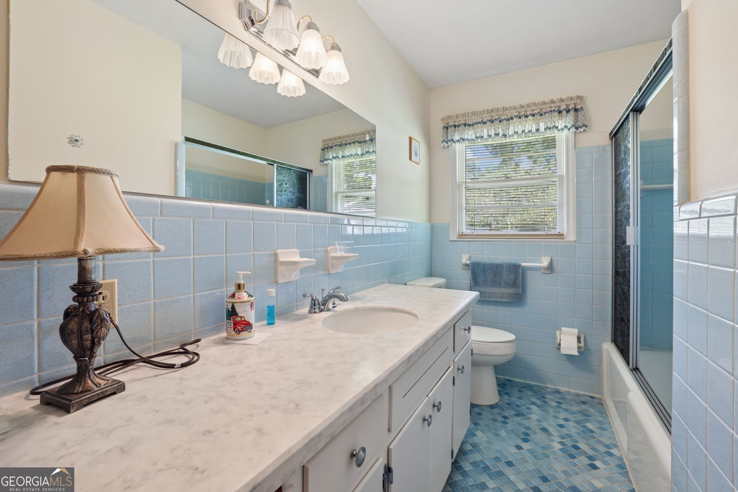 2833 Crabapple Circle Property Photo 5